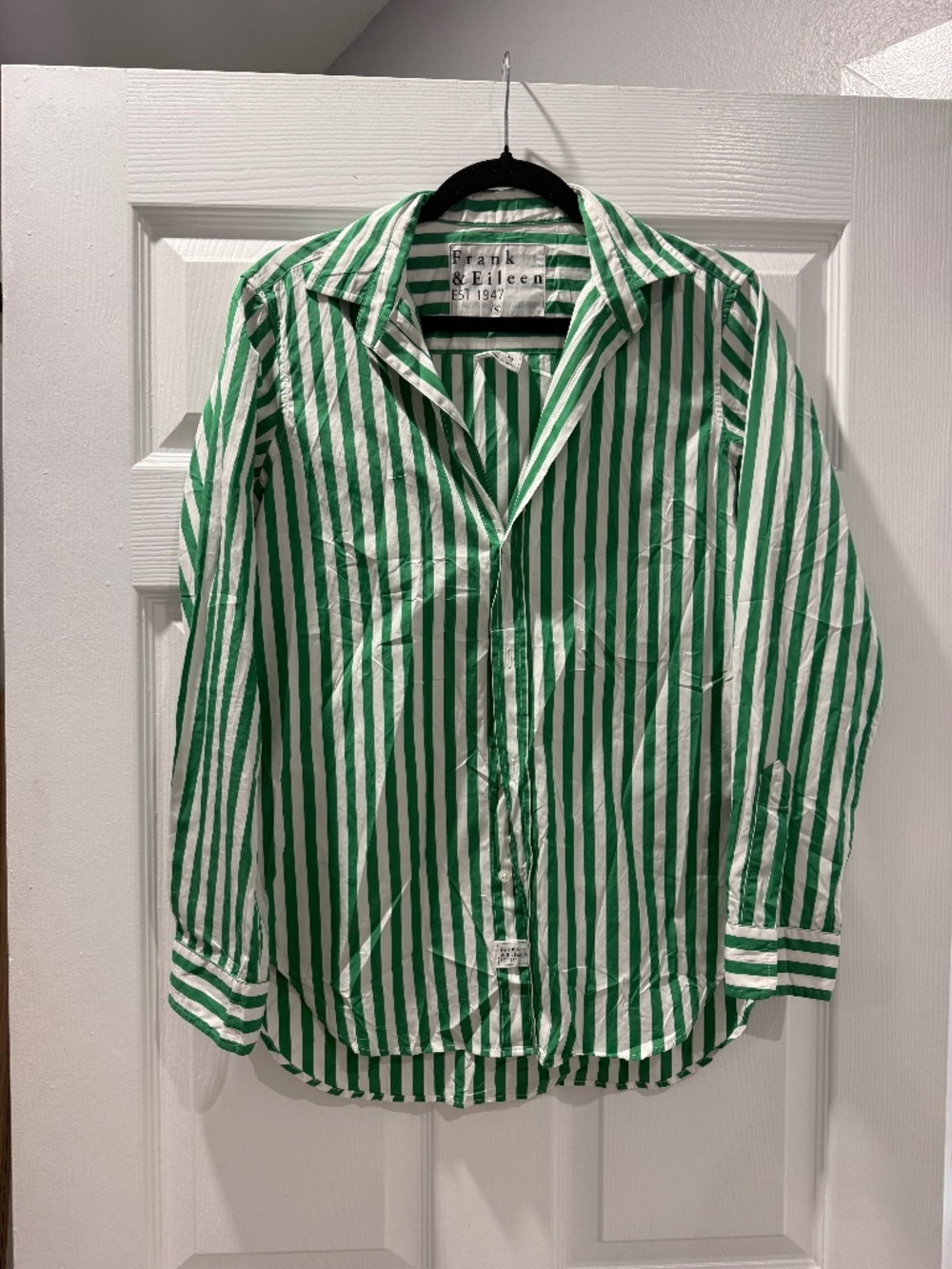 Women’s green and white button up Frank and Eileen size small